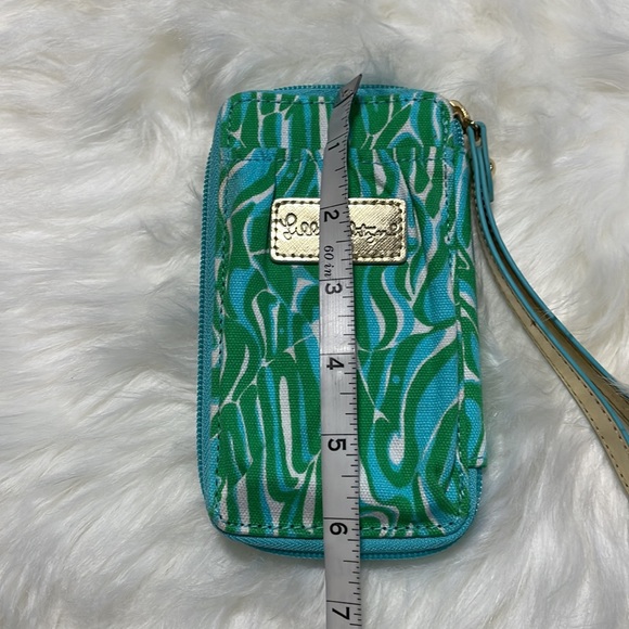 Lilly Pulitzer Finders Keepers Credit Card ID Smart Phone Wristlet - Picture 5 of 6